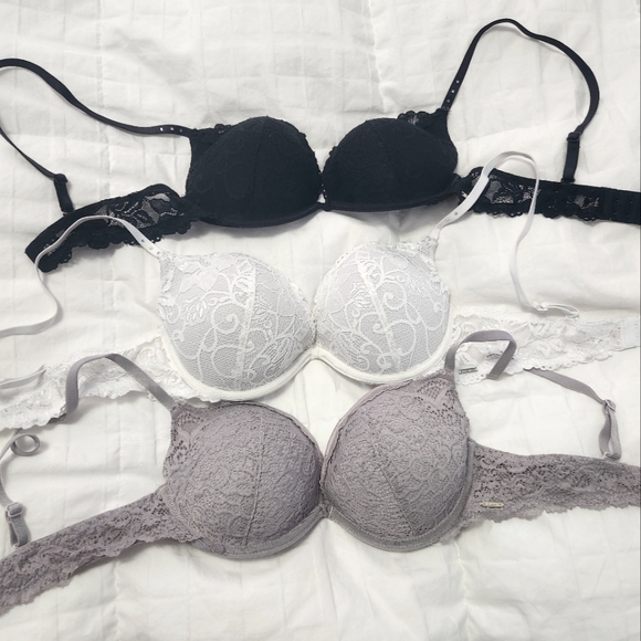 COPY - La Vie En Rose set of 3 bras 34C - Picture 1 of 8